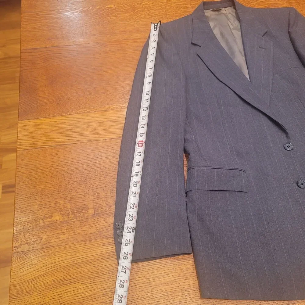 Vintage Givenchy Gentleman Chequers 38R Charcoal Pinstripe Blazer ACTWU USA Made